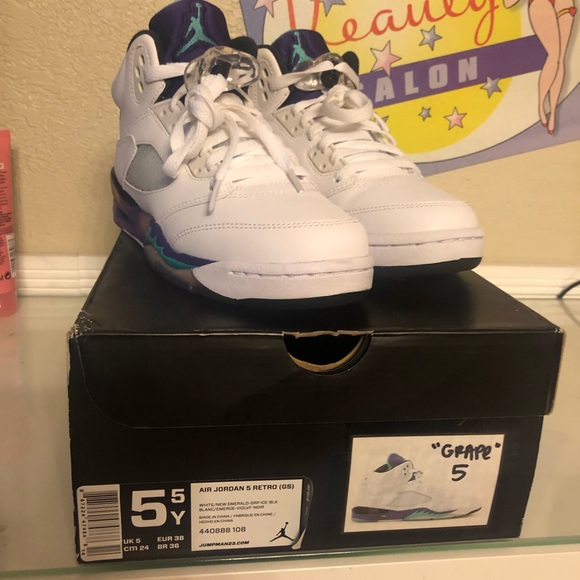 jordans size 5.5 youth